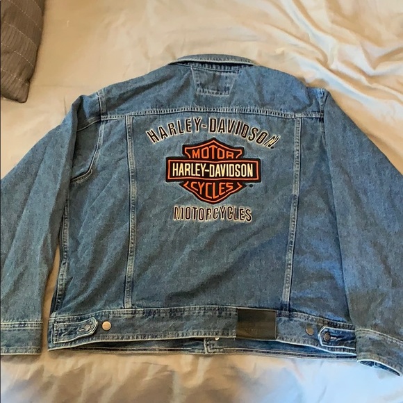 Harley-Davidson Jackets & Blazers - HARLEY DAVIDSON denim jacket bar & shield logo